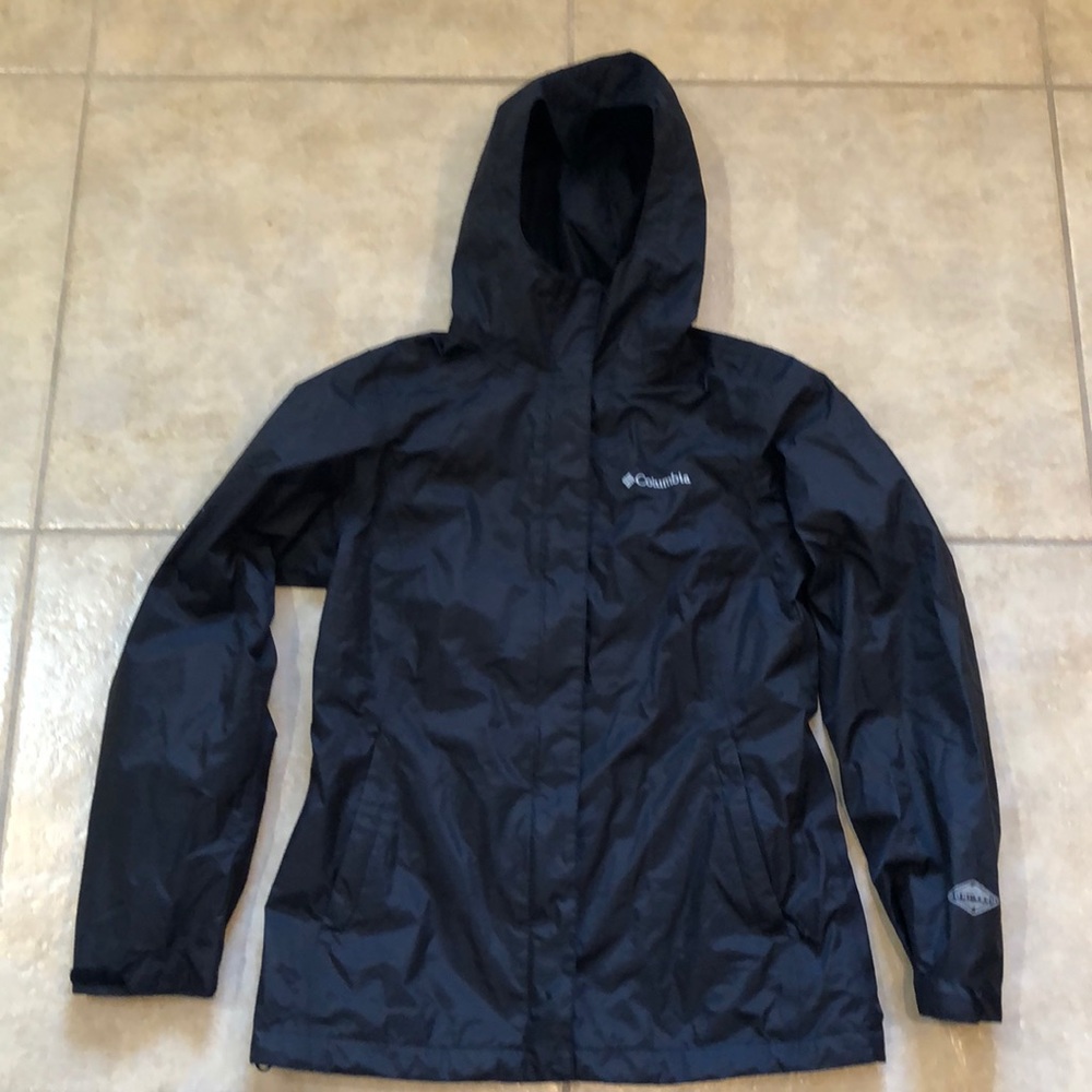 EUC. Columbia Waterproof Omi-Tech Jacket.
